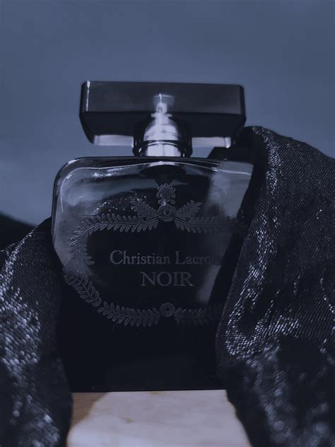 Christian Lacroix Noir