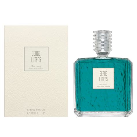 Des Clous Pour Une Pelure